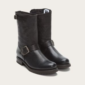 Frye Women's Veronica Short Buckle Moto Boots